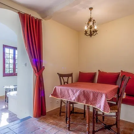 L'aumonerie - French Riviera
